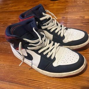 Jordan Mids Mens 10.5